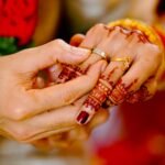 engagement pose ideeas for couple